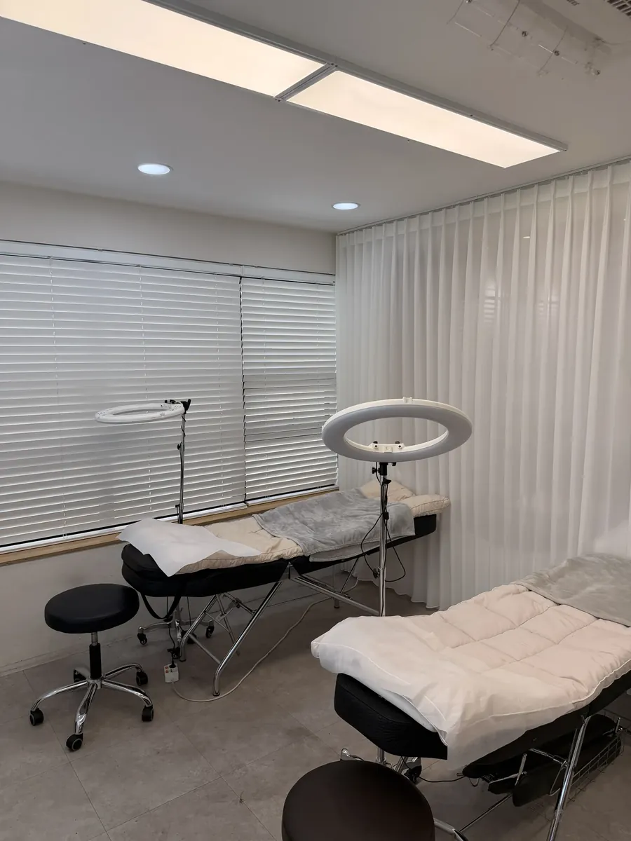 ONU 工作室內部 5